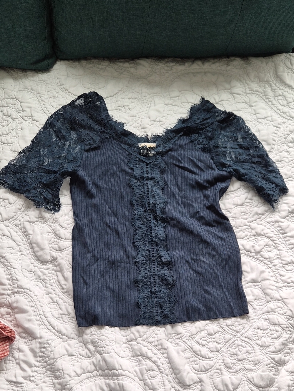 Lace-Trim Short Sleeve Blouse in Navy